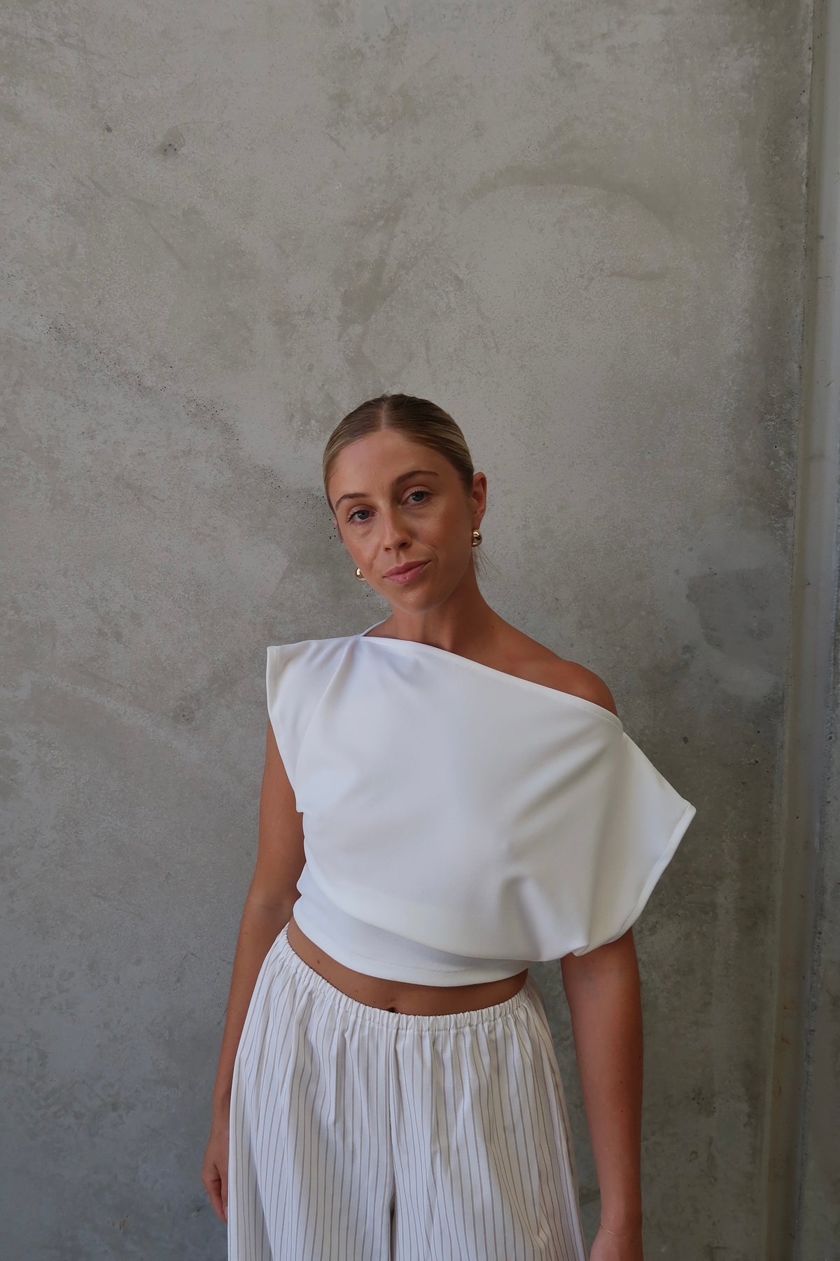 OFF THE SHOULDER CROP - IVORY