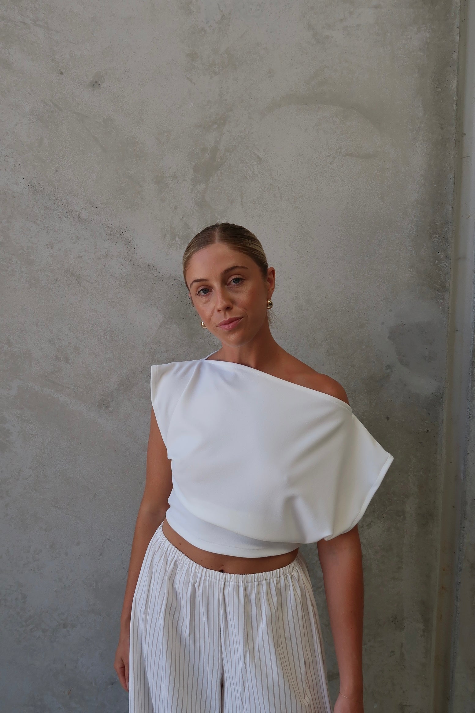 OFF THE SHOULDER CROP - IVORY