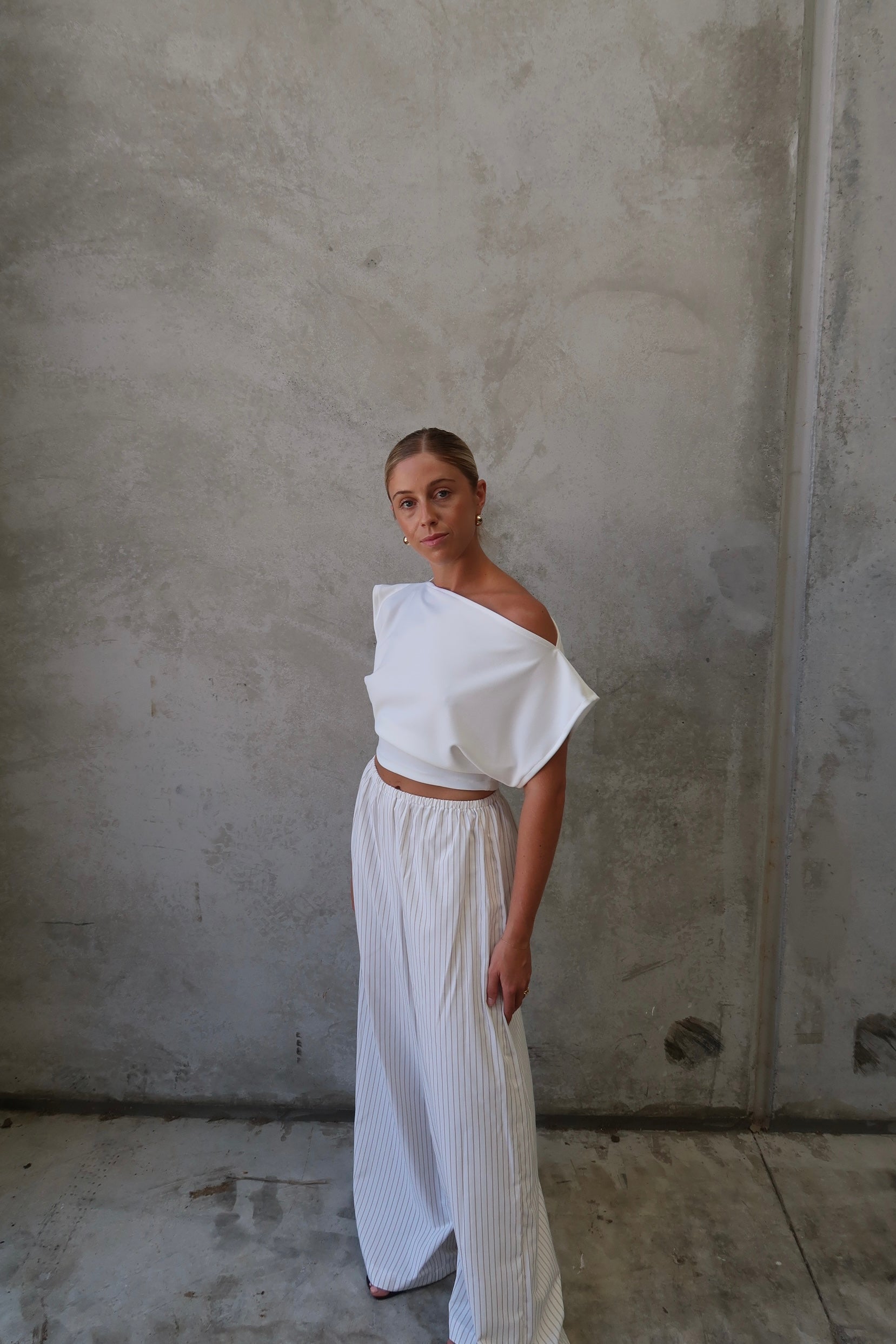 ELASTIC WAIST BAGGY PANTS - BEIGE STRIPE